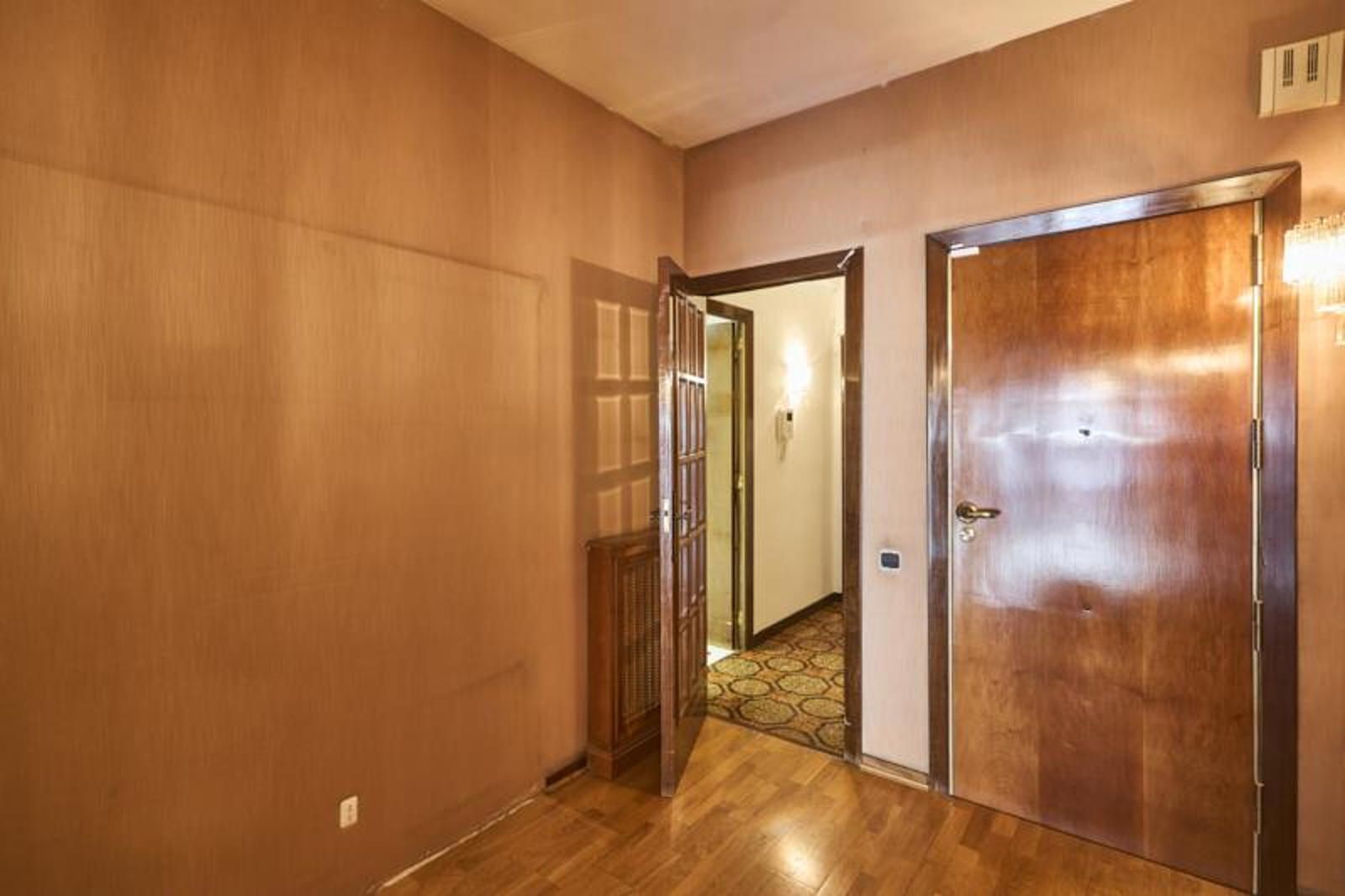 Bel appartement à rénover à Galvany (Sarriá-Sant Gervasi), haut et lumineux. - Foto 3
