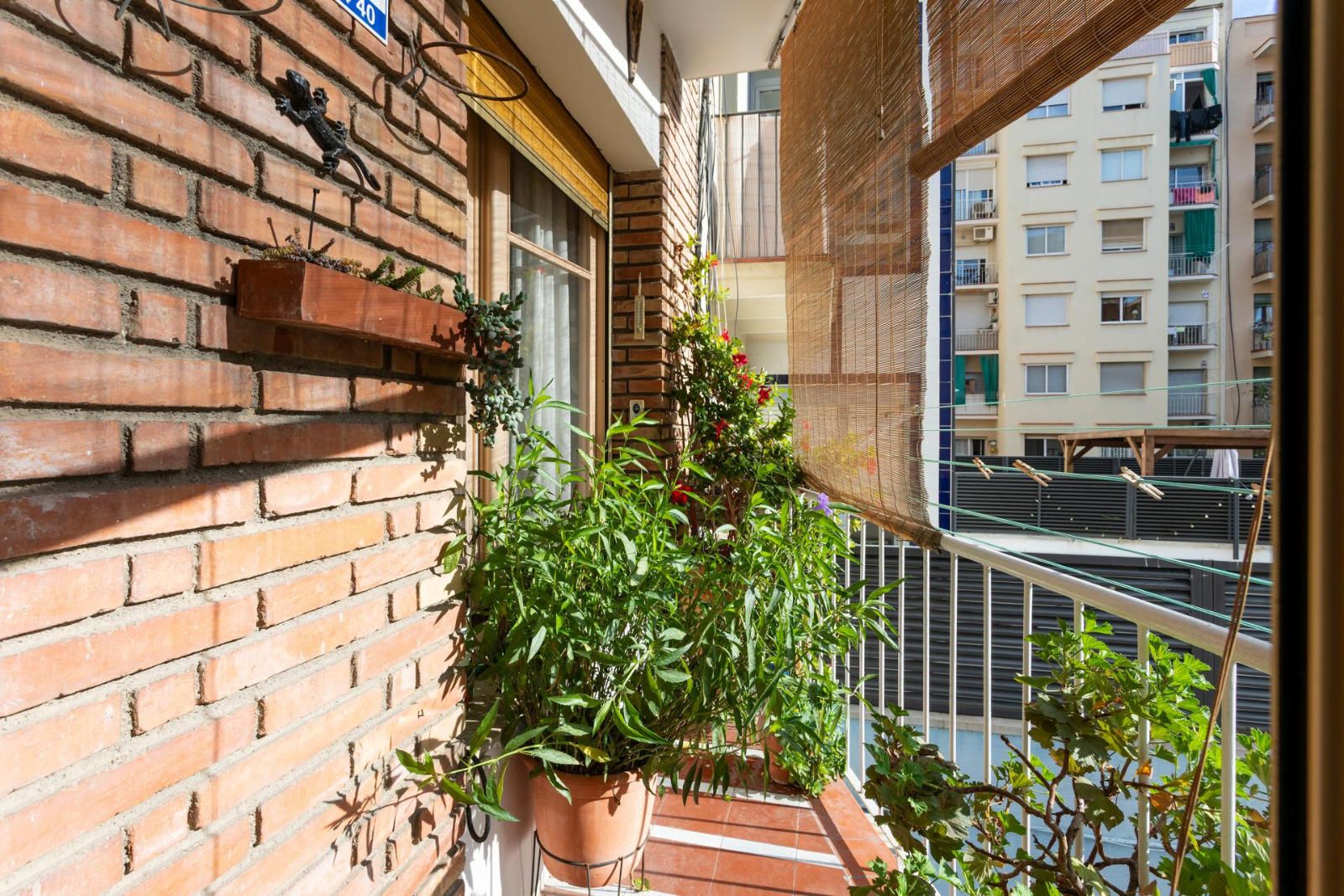 Precioso piso Eixample Izquierdo (a tocar la Escola Industrial)- Exterior y luminoso- Buen estado - Foto 16