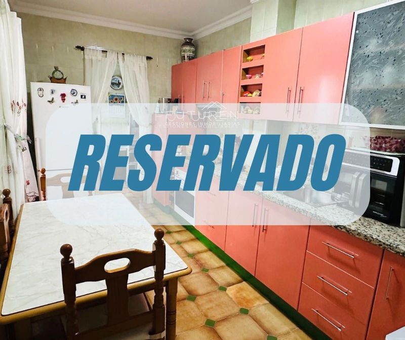 Piso en venta La Línea de la Concepción, Cádiz. Ref: 1108. Futuren - Gestiones Inmobiliarias