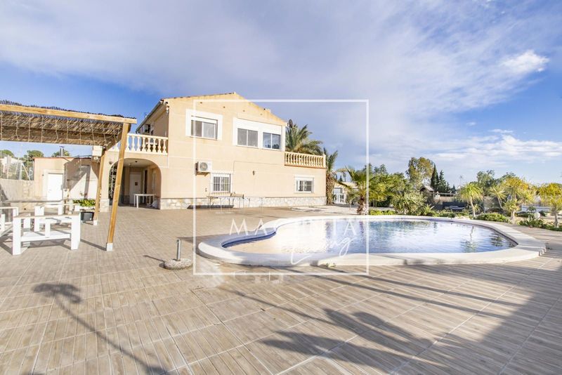 Chalet Independiente en venta Mutxamel, Alicante. Ref: 1451. Magenta Living