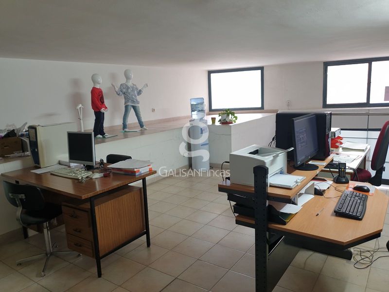 Local Comercial en venta Cornellà de Llobregat, Barcelona. Ref: 1063. Galisan Fincas