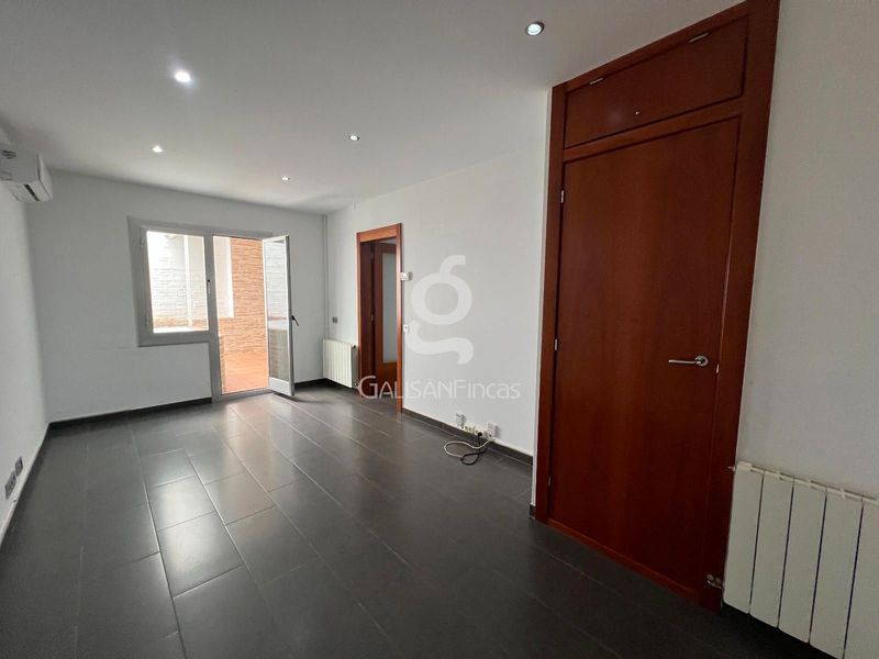 Piso en venta Cornellà de Llobregat, Barcelona. Ref: 1214. Galisan Fincas