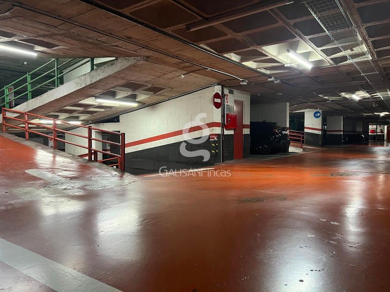 Garaje en venta Cornellà de Llobregat, Barcelona. Ref: 1359. Galisan Fincas