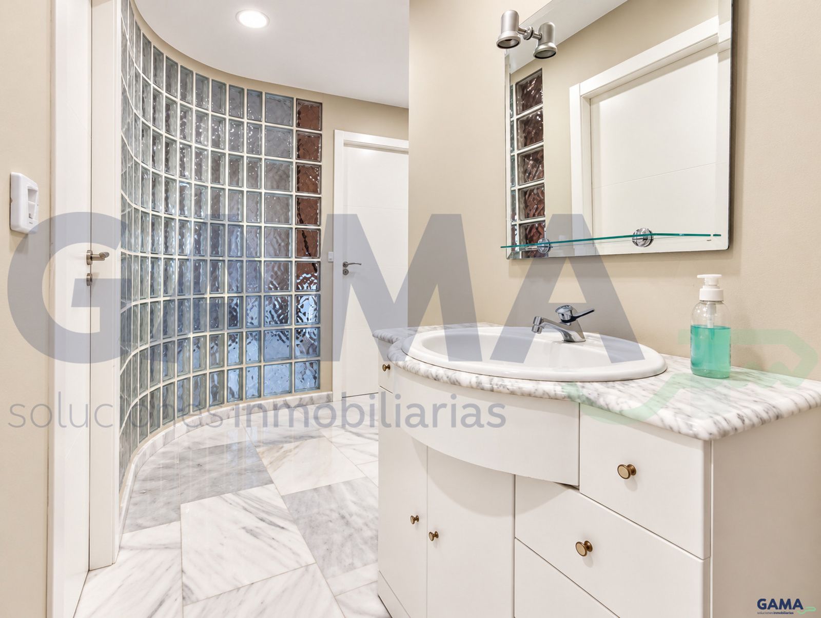 locales-comerciales en alzira · centro €