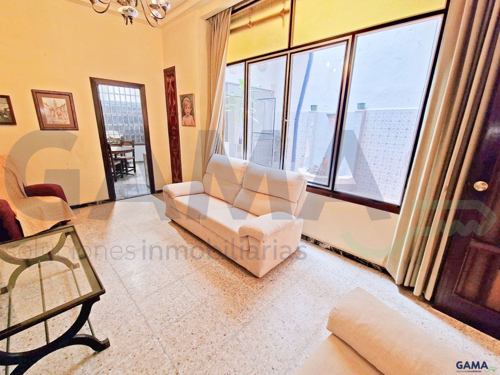 villas en algemesi ·  290000€