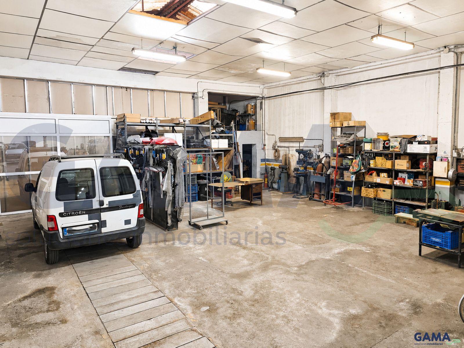 nave-industrial en carcaixent ·  350000€