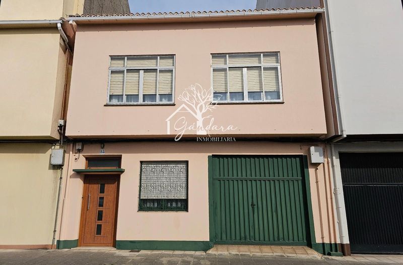 Casa en venta Narón, A Coruña. Ref: 1300. Inmobiliaria A Gándara 