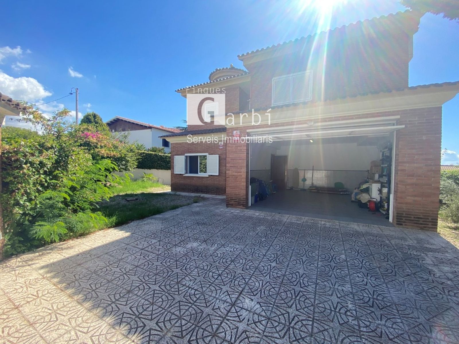 VENTA DE CHALET INDEPENDIENTE DE 4 DORMITORIOS / 3 BAÑOS Y PISCINA PROPIA - Foto 3