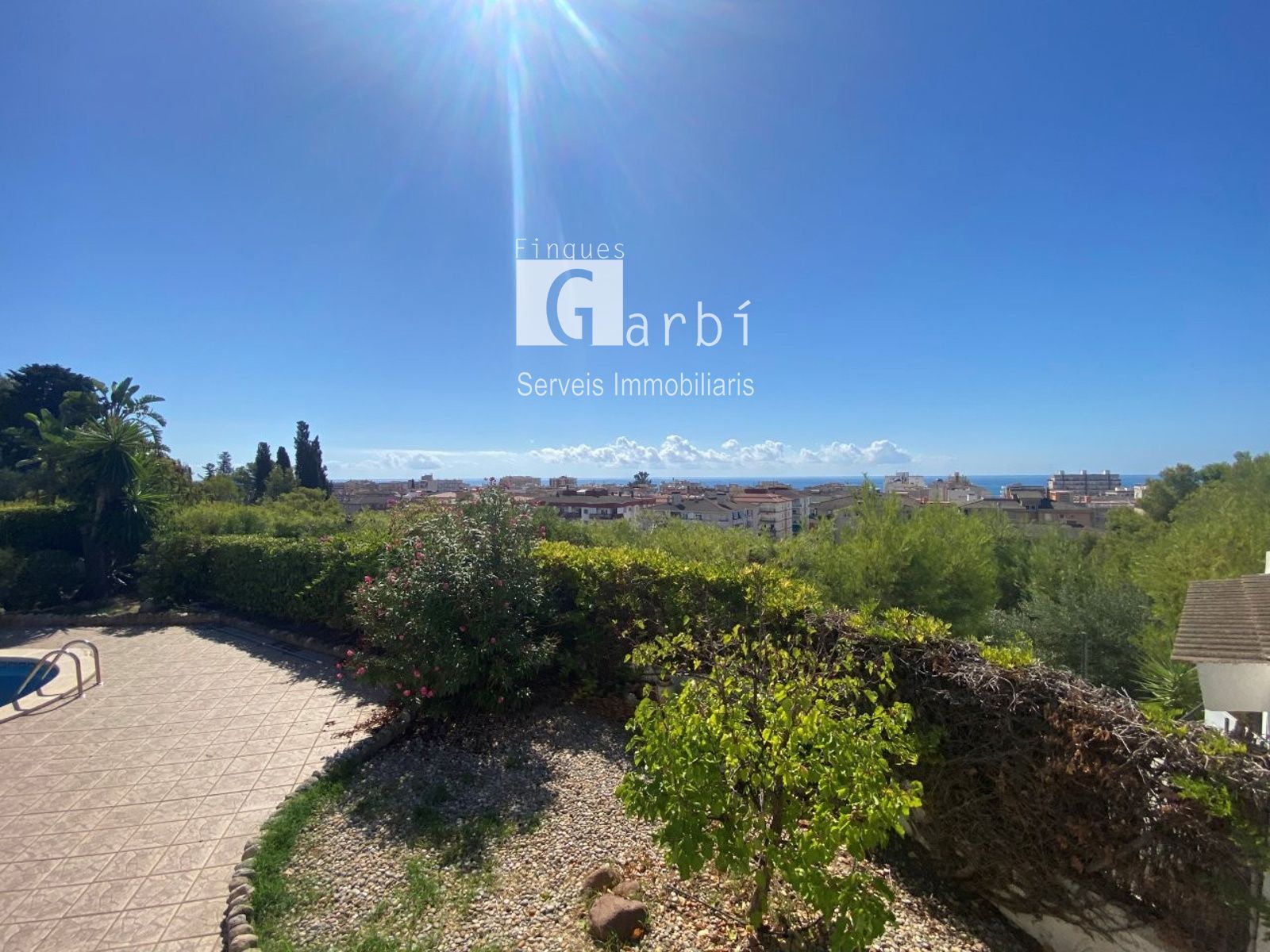 VENTA DE CHALET INDEPENDIENTE DE 4 DORMITORIOS / 3 BAÑOS Y PISCINA PROPIA - Foto 17