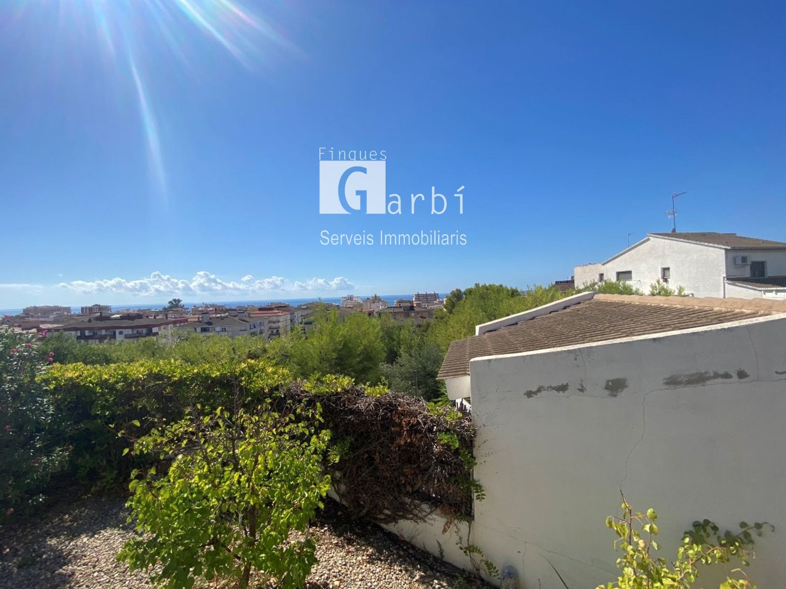 VENTA DE CHALET INDEPENDIENTE DE 4 DORMITORIOS / 3 BAÑOS Y PISCINA PROPIA - Foto 18