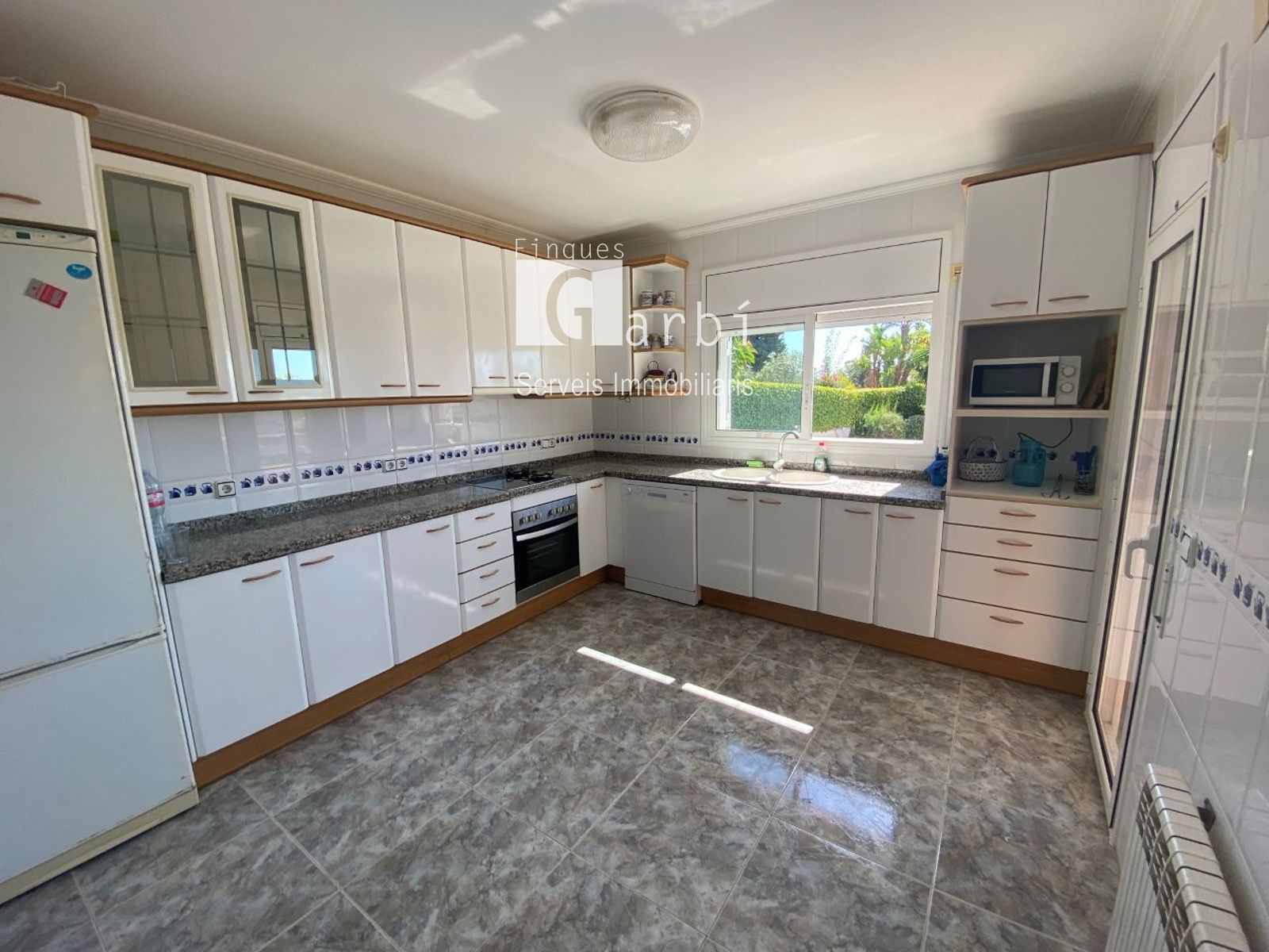 VENTA DE CHALET INDEPENDIENTE DE 4 DORMITORIOS / 3 BAÑOS Y PISCINA PROPIA - Foto 21
