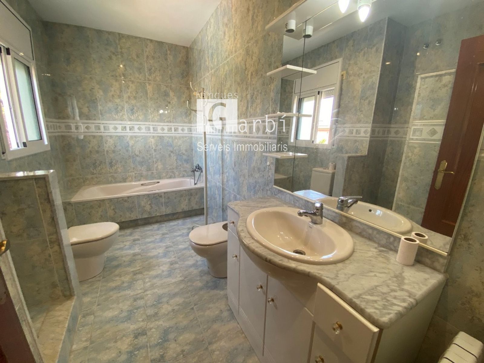 VENTA DE CHALET INDEPENDIENTE DE 4 DORMITORIOS / 3 BAÑOS Y PISCINA PROPIA - Foto 46