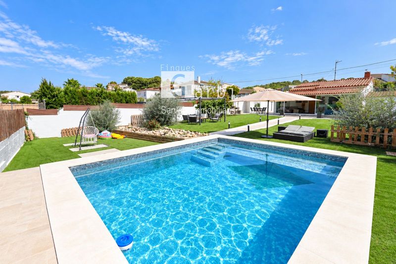 Chalet Independiente en venta Calafell, Tarragona. Ref: 1966. Finques Garbi