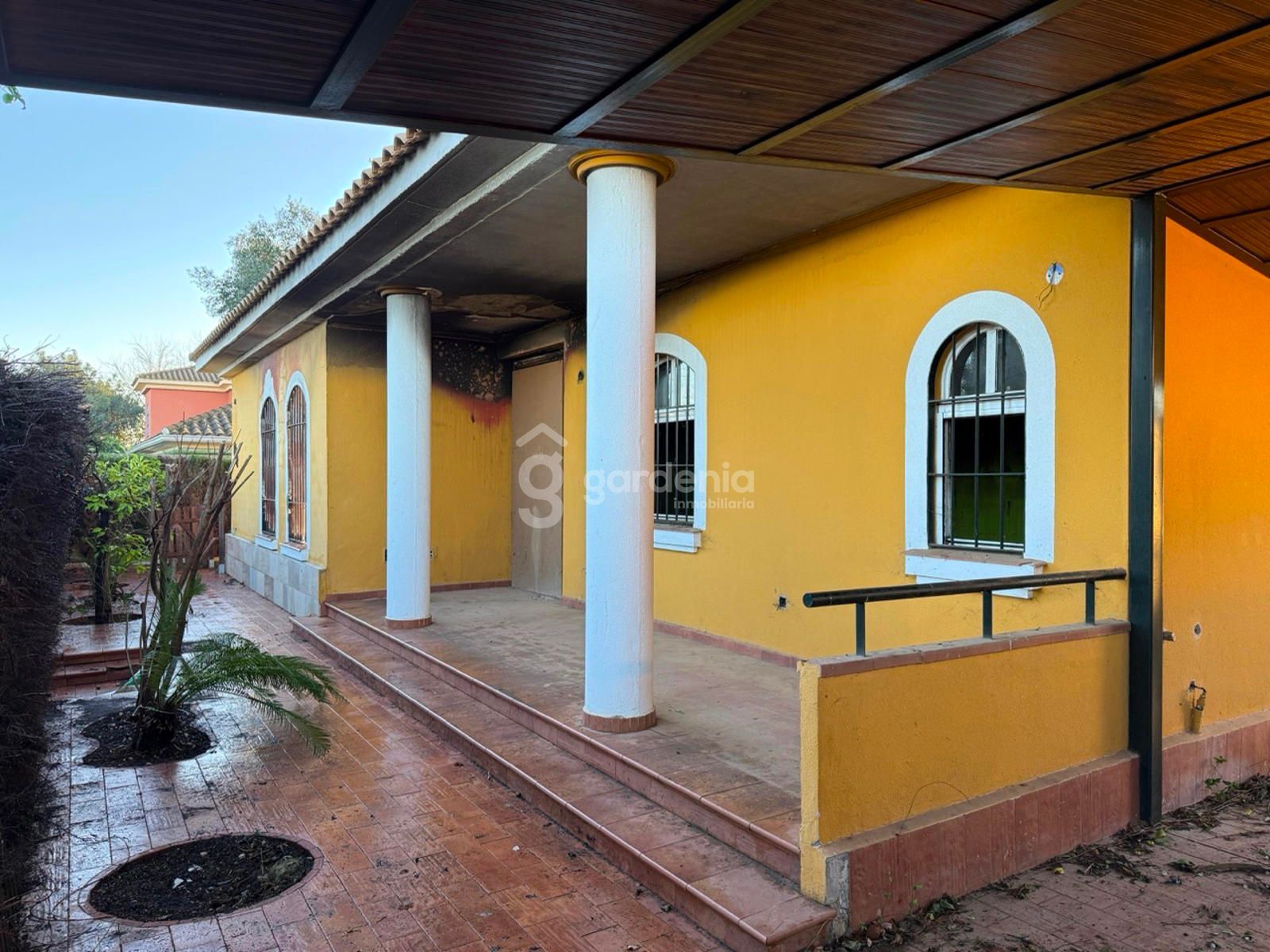 Chalet Independiente en venta Almensilla, Sevilla. Ref: 5084. Gardenia Inmobiliaria