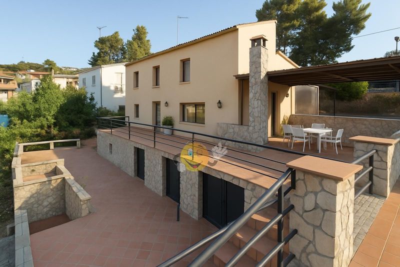 Chalet Independiente en venta Olesa De Bonesvalls, Barcelona. Ref: 1151. GDIBO