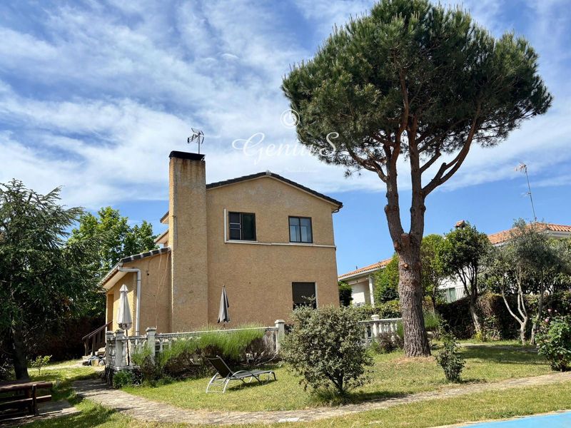 Chalet Independiente en venta Pedrezuela, Madrid. Ref: 1152. Genius
