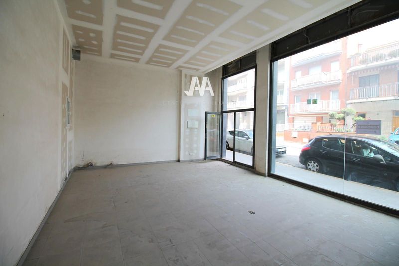 Local Comercial en venta y alquiler Igualada, Barcelona. Ref: 1274. Gestió Immobiliària AA