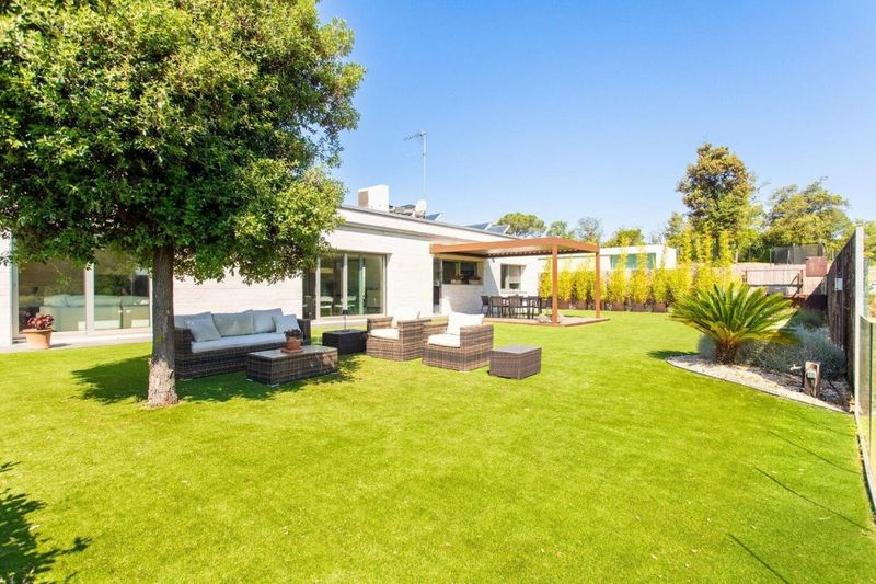 Hus til salgs Vallromanes, Barcelona. Ref: 1198. GG Real Estate Barcelona