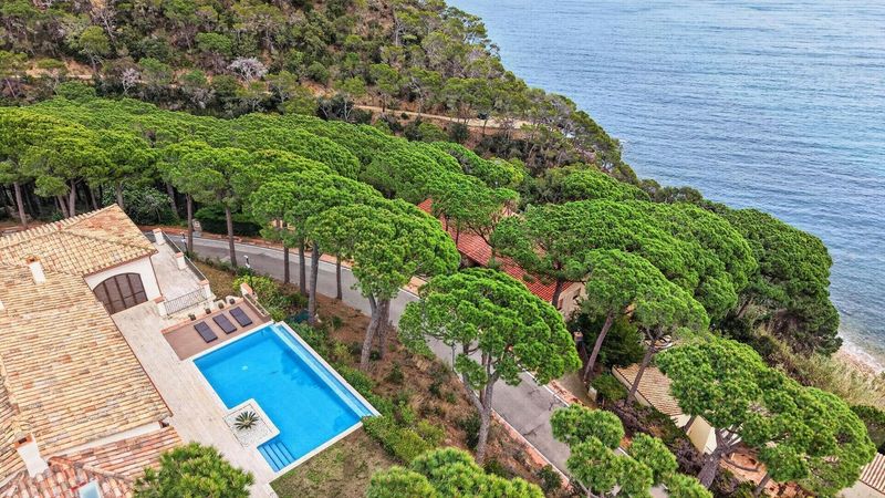 Xalet Independent en venda Sant Feliu de Guíxols, Girona. Ref: 1610. GG Real Estate Barcelona