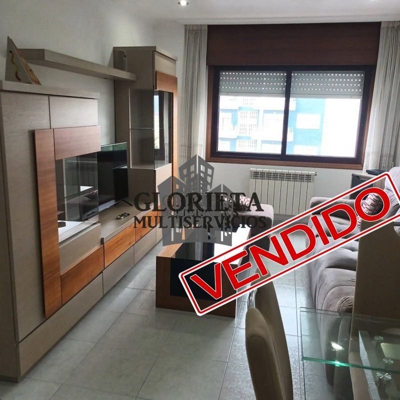Apartamento Pontevedra. Ref: 1067. Inmobiliaria Glorieta