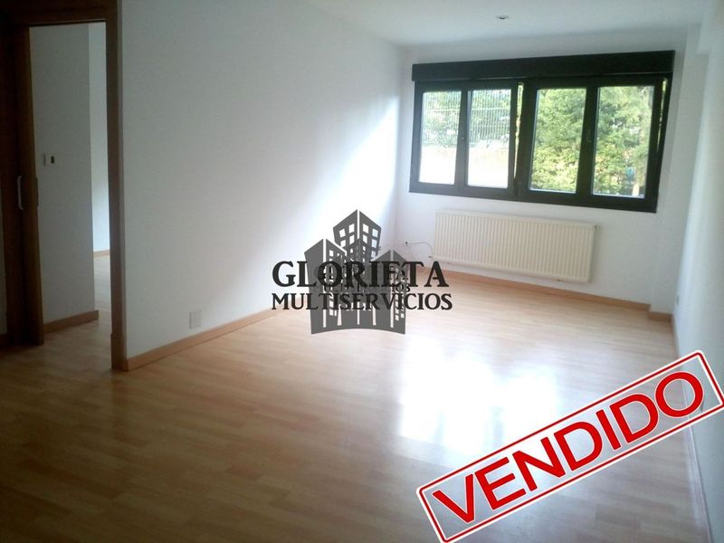 Apartamento Vigo, Pontevedra. Ref: 1072. Inmobiliaria Glorieta
