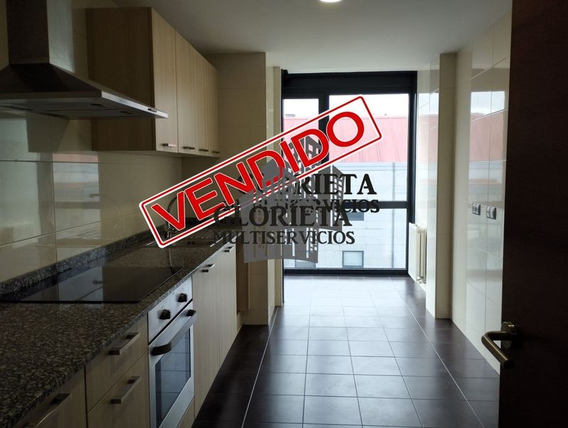 Apartamento Vigo, Pontevedra. Ref: 1089. Inmobiliaria Glorieta