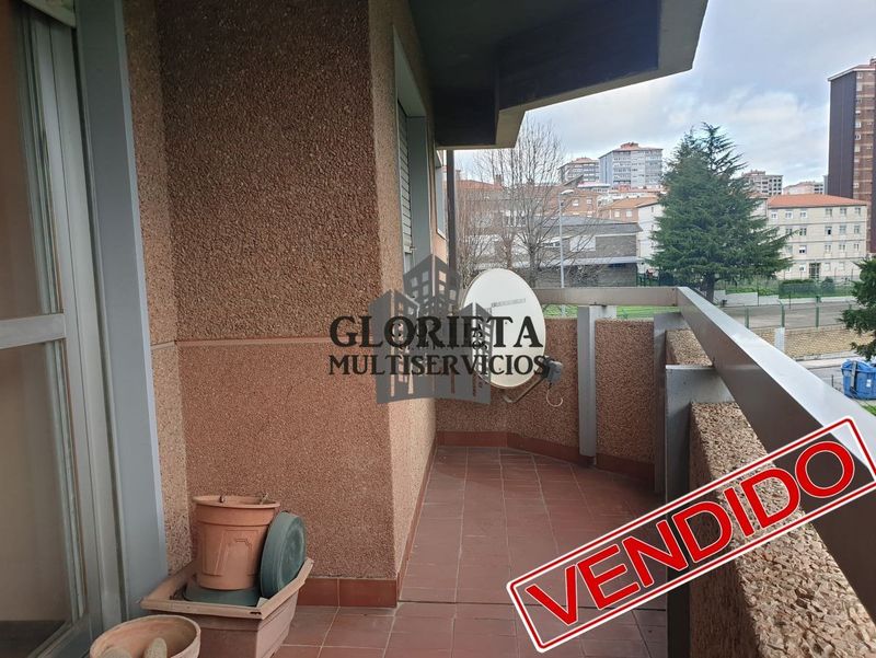 Apartamento Vigo, Pontevedra. Ref: 1101. Inmobiliaria Glorieta