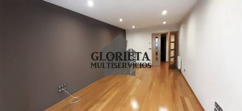 Apartamento Vigo, Pontevedra. Ref: 1215. Inmobiliaria Glorieta