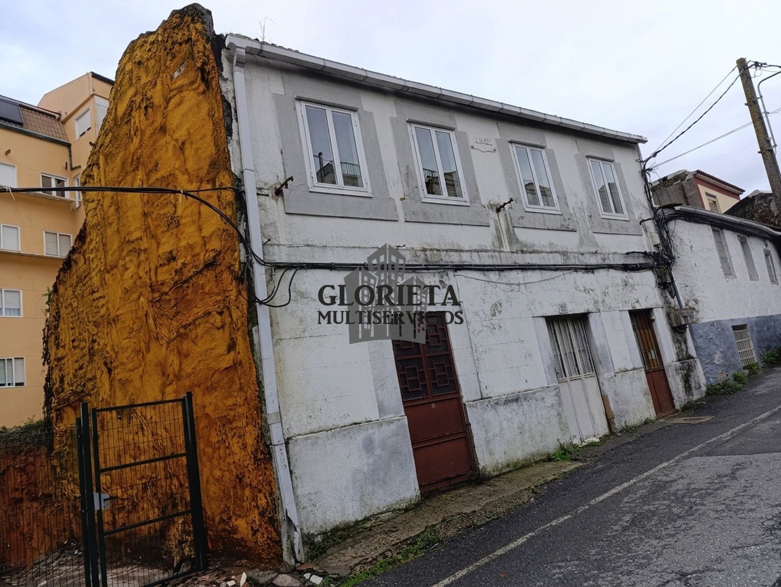 ¡CASA ADOSADA A REFORMAR EN PLENO ARAGÓN! - Foto 2