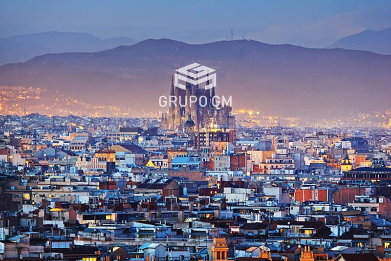 Singular Building for sale Barcelona. Ref: 1311. Grupo GM Real Estate