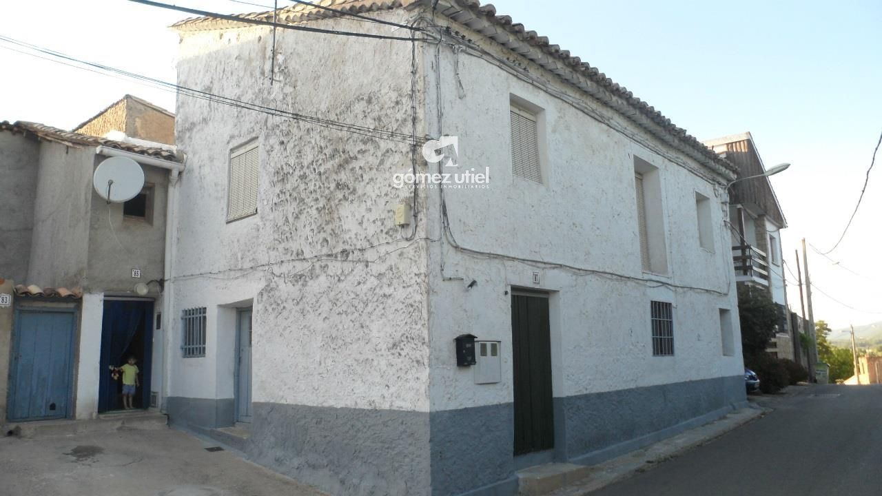 En Villalba de la Sierra (Cuenca), amplitud de vivienda, casa inidividual.  | Ref: 1023