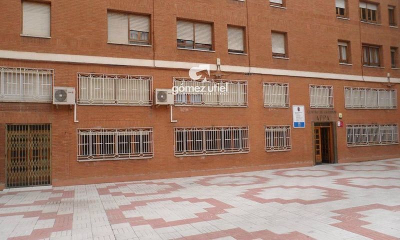 Local Comercial en venta  en Cuenca . Ref: 1308. Gomez Utiel Servicios Inmobiliatios Cuenca