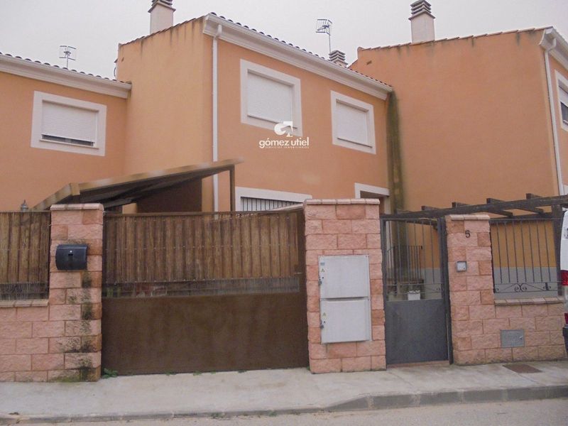 Adosado en venta  en Villar De Olalla, Cuenca . Ref: 2725. Gomez Utiel Servicios Inmobiliarios Cuenca