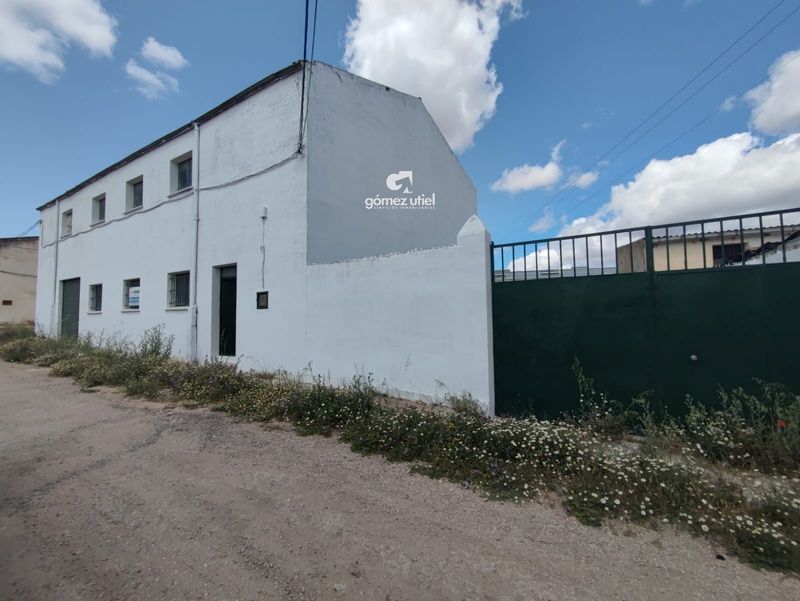 Nave Industrial en venta  en Cuenca . Ref: 2925. Gomez Utiel Servicios Inmobiliarios Cuenca