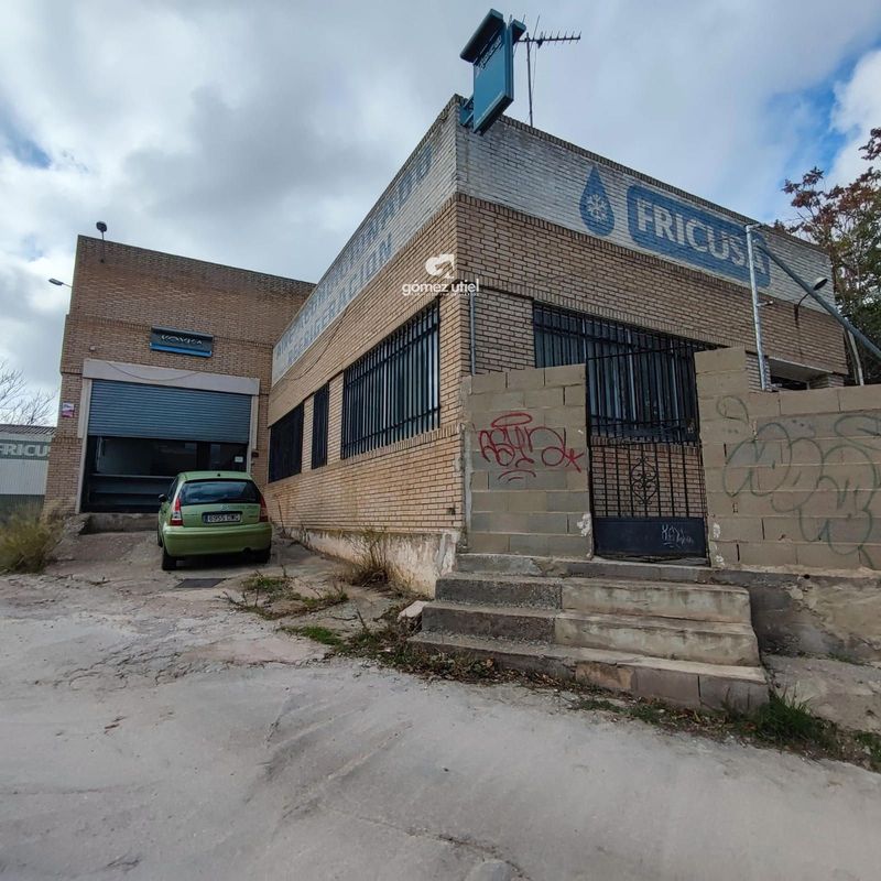 Nave Industrial en venta  en Cuenca . Ref: 3139. Gomez Utiel Servicios Inmobiliarios Cuenca