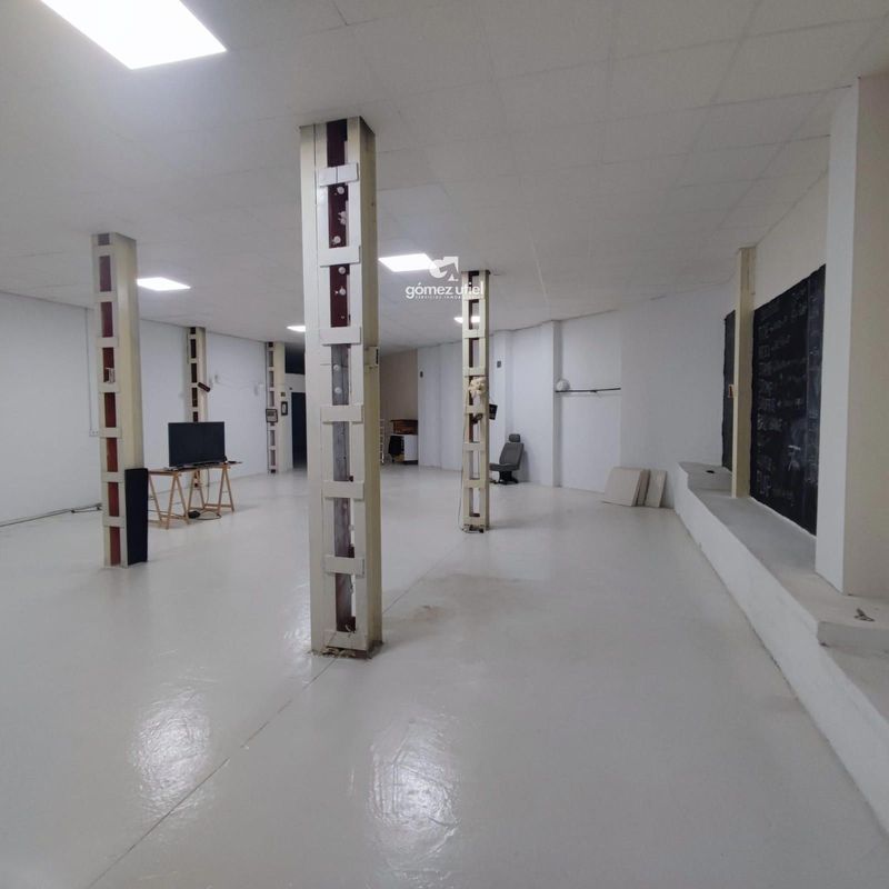 Local Comercial en venta y alquiler  en Cuenca . Ref: 3196. Gomez Utiel Servicios Inmobiliarios Cuenca