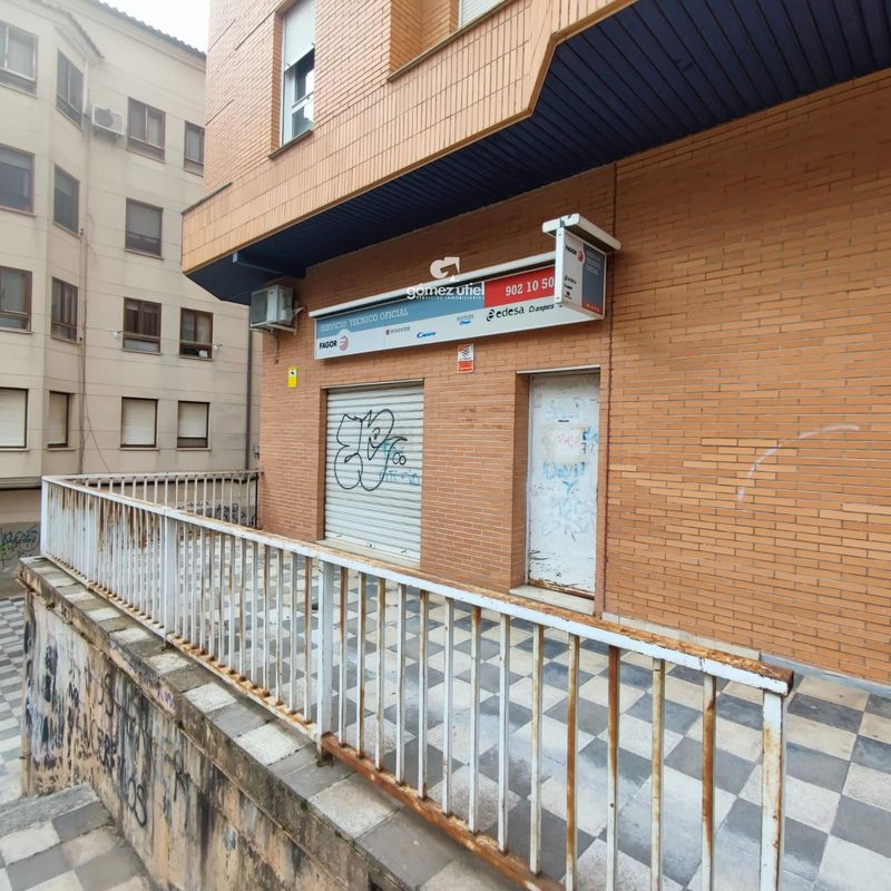 Local Comercial en venta  en Cuenca . Ref: 3225. Gomez Utiel Servicios Inmobiliarios Cuenca