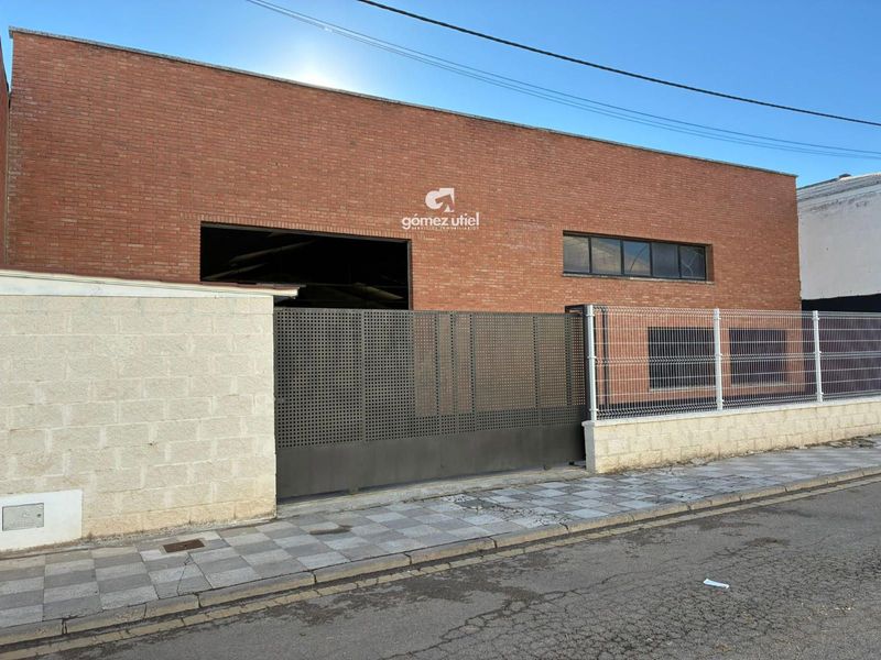 Nave Industrial en venta  en Cuenca . Ref: 3279. Gomez Utiel Servicios Inmobiliarios Cuenca