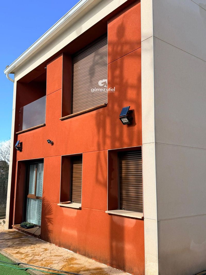 Chalet Independiente en venta  en Arcas, Cuenca . Ref: 3297. Gomez Utiel Servicios Inmobiliarios Cuenca