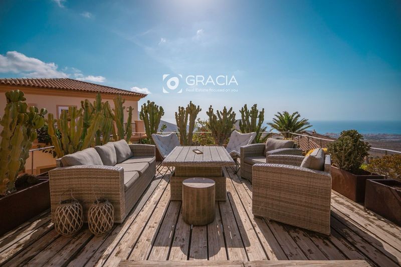 Villa for sale Chayofa, Santa Cruz Tenerife. Ref: 1028. Gracia Real Estate