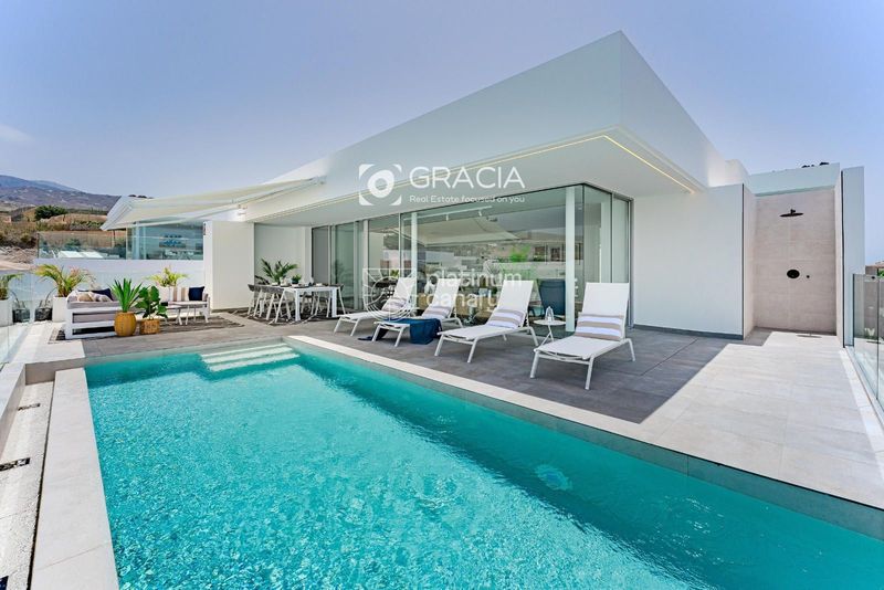 Detached Villa- for sale Adeje, Santa Cruz Tenerife. Ref: 1307. Gracia Real Estate