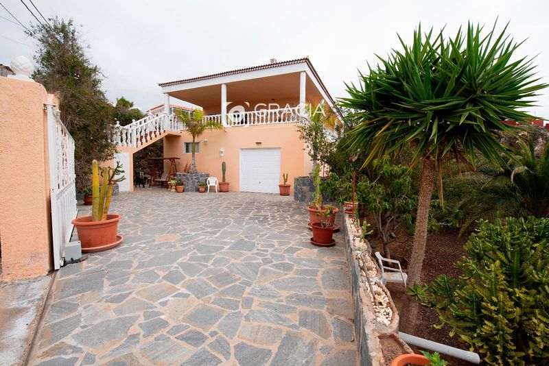 Villa for sale Adeje, Santa Cruz Tenerife. Ref: 1314. Gracia Real Estate