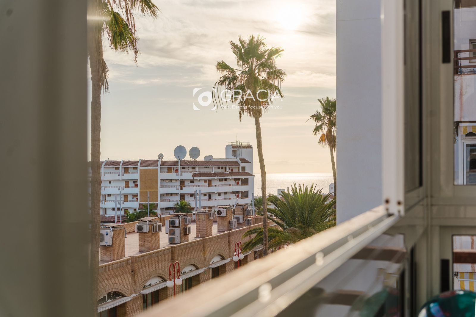 Apartamento tres dormitorios, dos baños con plaza de garaje en San Eugenio bajo - Foto 4