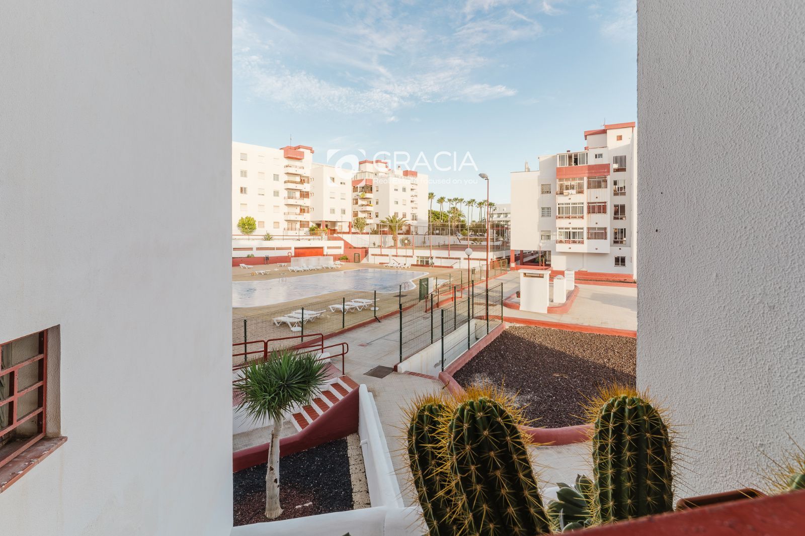 Apartamento tres dormitorios, dos baños con plaza de garaje en San Eugenio bajo - Foto 14