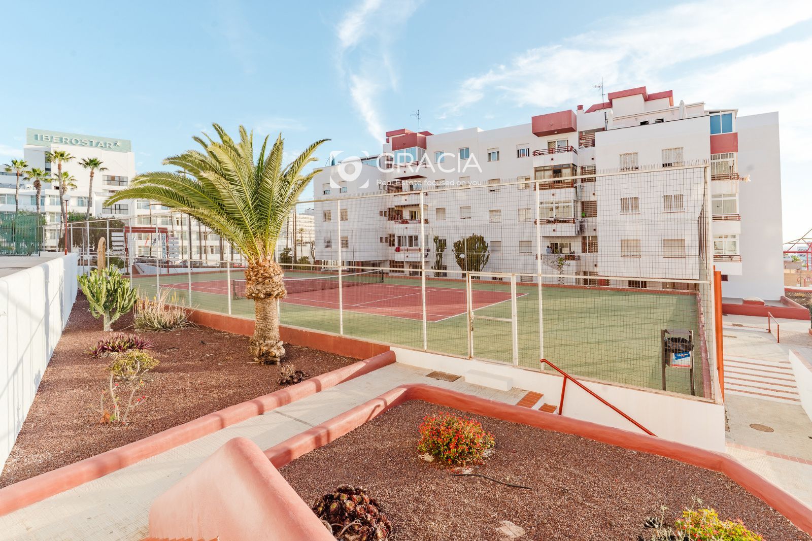 Apartamento tres dormitorios, dos baños con plaza de garaje en San Eugenio bajo - Foto 3