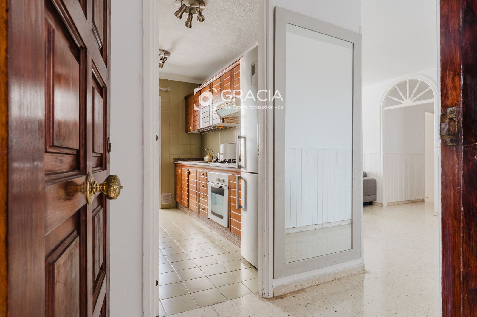 Apartamento tres dormitorios, dos baños con plaza de garaje en San Eugenio bajo - Foto 8