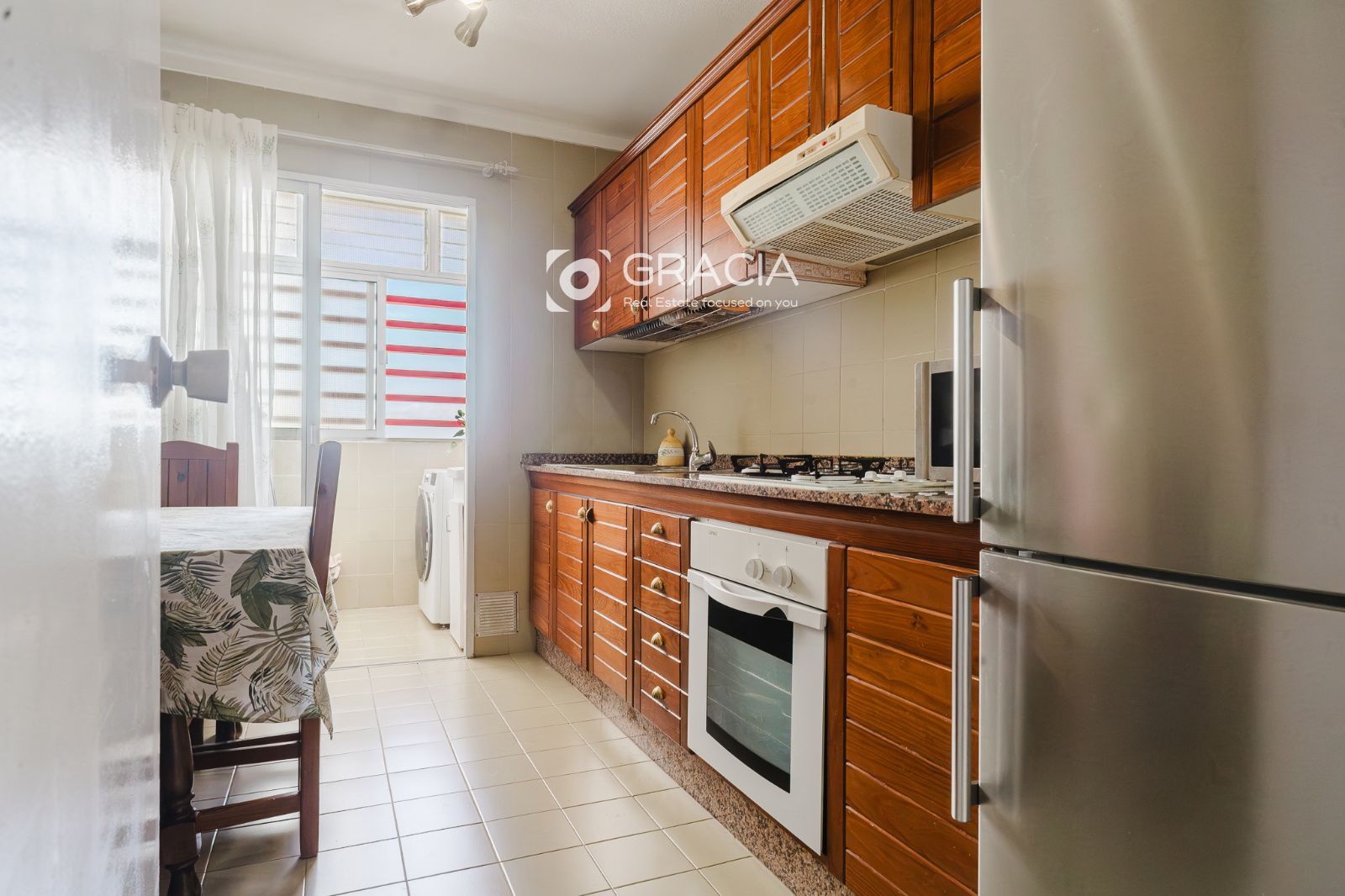Apartamento tres dormitorios, dos baños con plaza de garaje en San Eugenio bajo - Foto 15