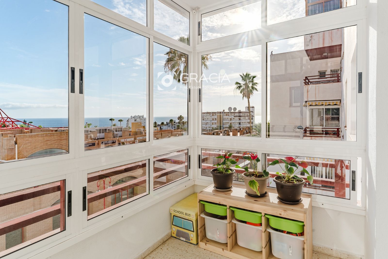 Apartamento tres dormitorios, dos baños con plaza de garaje en San Eugenio bajo - Foto 13
