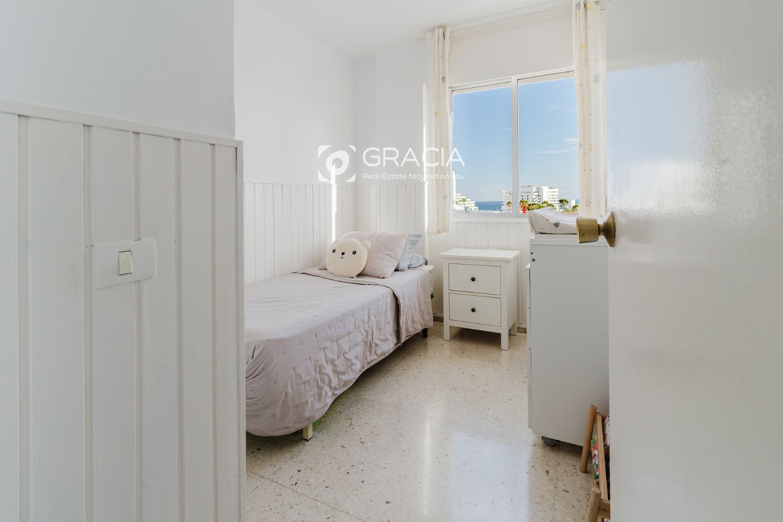 Apartamento tres dormitorios, dos baños con plaza de garaje en San Eugenio bajo - Foto 22