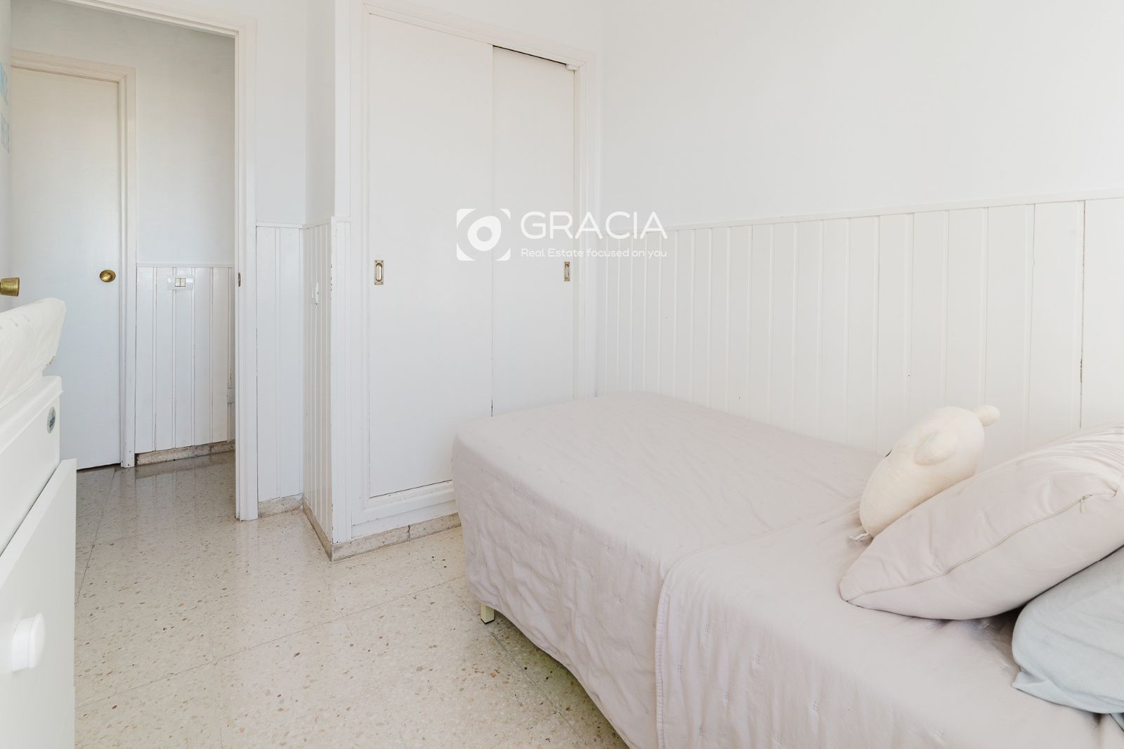 Apartamento tres dormitorios, dos baños con plaza de garaje en San Eugenio bajo - Foto 23
